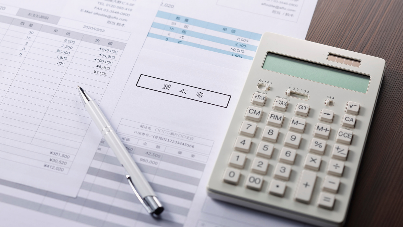 Factura de autónomo con calculadora para el Modelo 130 y Modelo 303